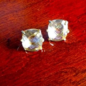 C Wonder Quartz Post Gold Earrings